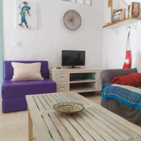 Casa Velazquez Con Terraza Privada Hébergement de vacances *